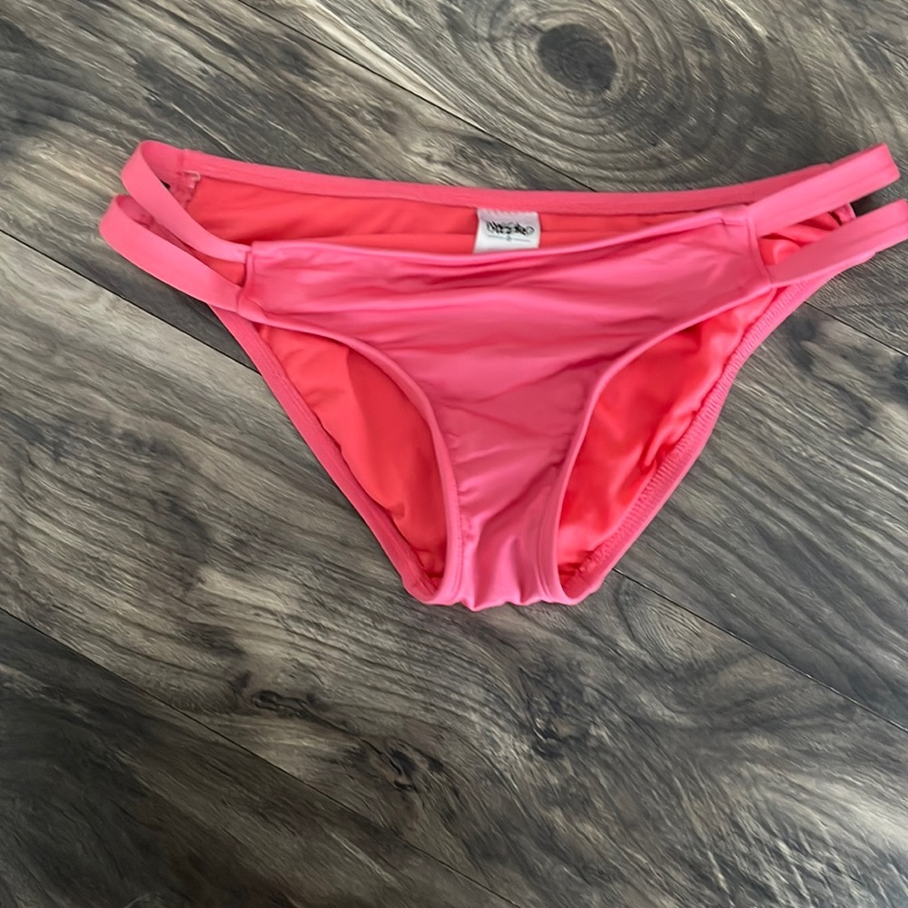 Mossimo bathing suit bottom 🩱